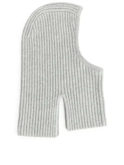 Fitted Wool Hood