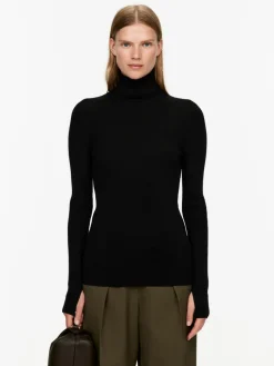 Merino Wool Roll-Neck