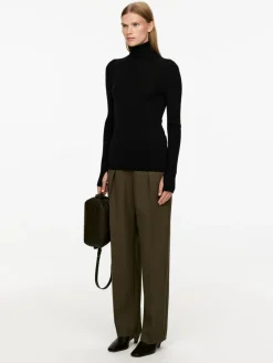 Merino Wool Roll-Neck