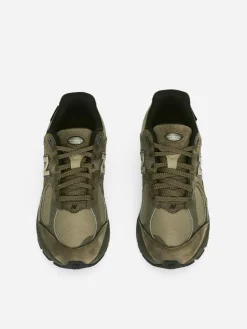 New Balance 2002R Trainers