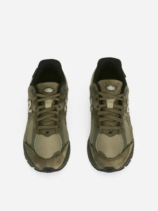 New Balance 2002R Trainers