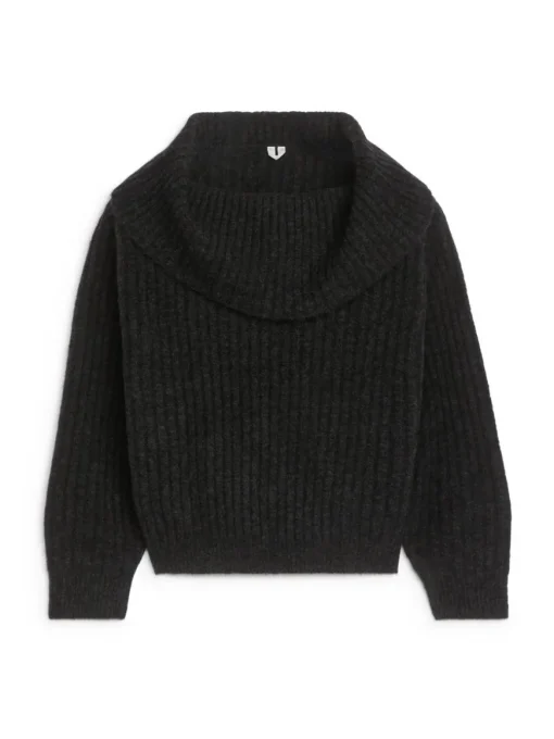 Off-Shoulder Rib Jumper