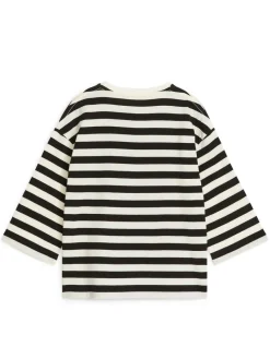 Oversized Long-Sleeved T-Shirt