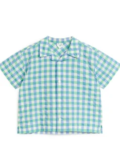 Short-Sleeved Shirt