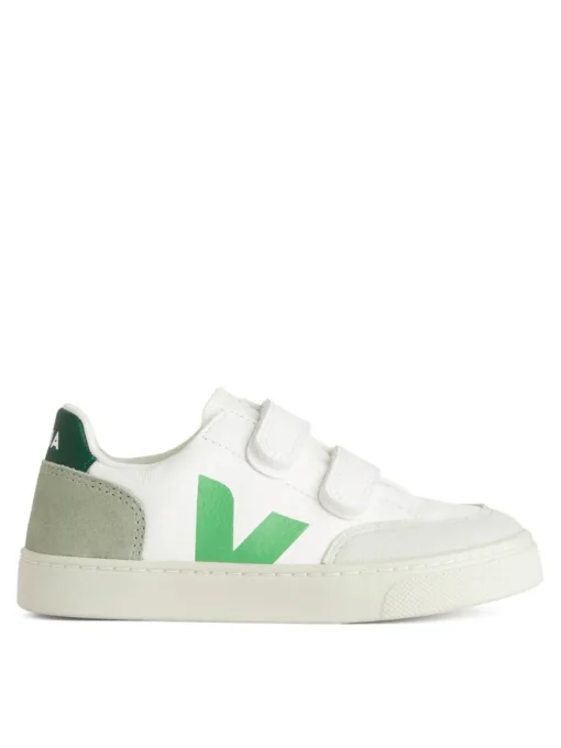 Veja V-12 Junior Trainers